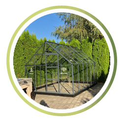 Pilkington Botanical™ – doświetlona szklarnia